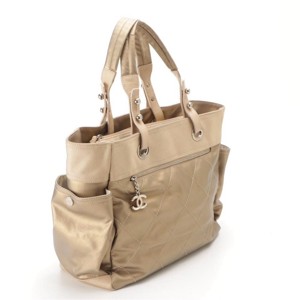 CHANEL Paris Biarritz Side Pocket Tote GM in Quilted Metallic Canvas with Pouch - Picture 2 of 8